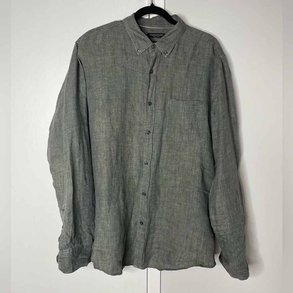 Banana Republic 100% Linen Button Up